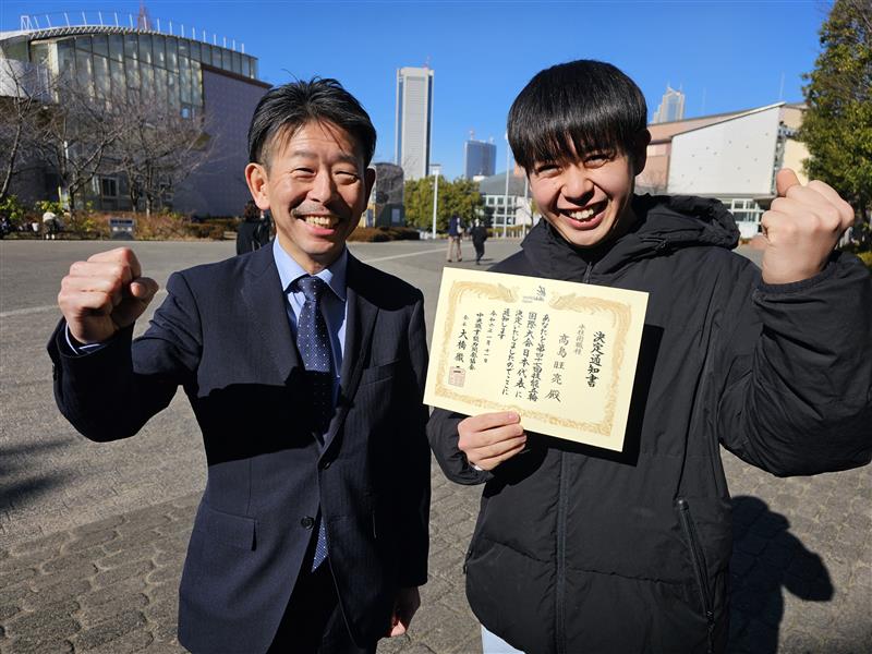 左から）同大会の公式エキスパートに認定された相馬良夫、「水技術」職種日本代表選手の髙島旺亮